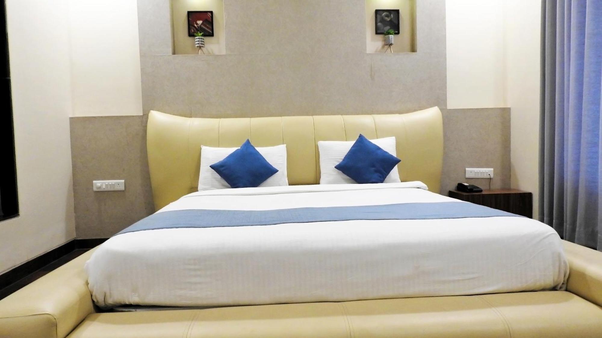 Hotel Sai Miracle Shirdi Εξωτερικό φωτογραφία
