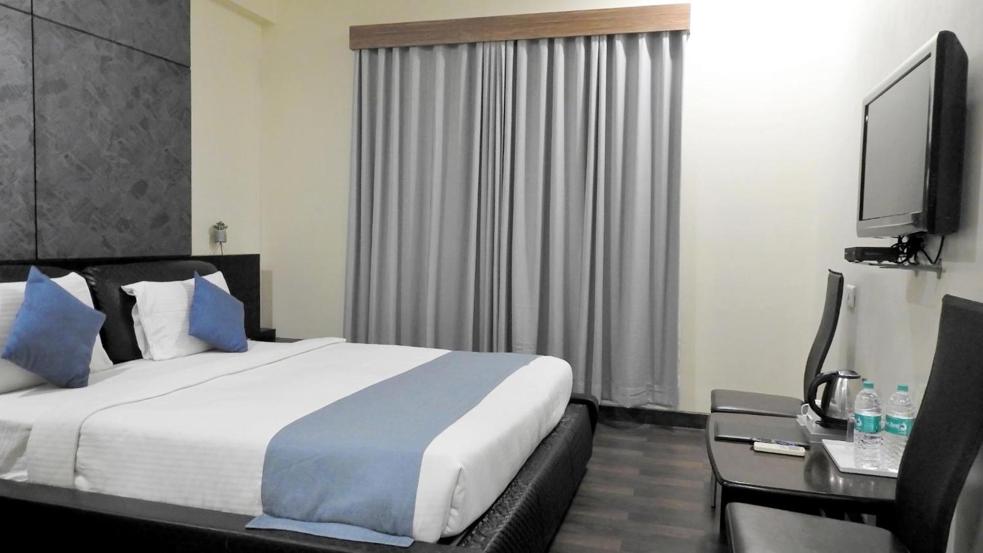 Hotel Sai Miracle Shirdi Εξωτερικό φωτογραφία