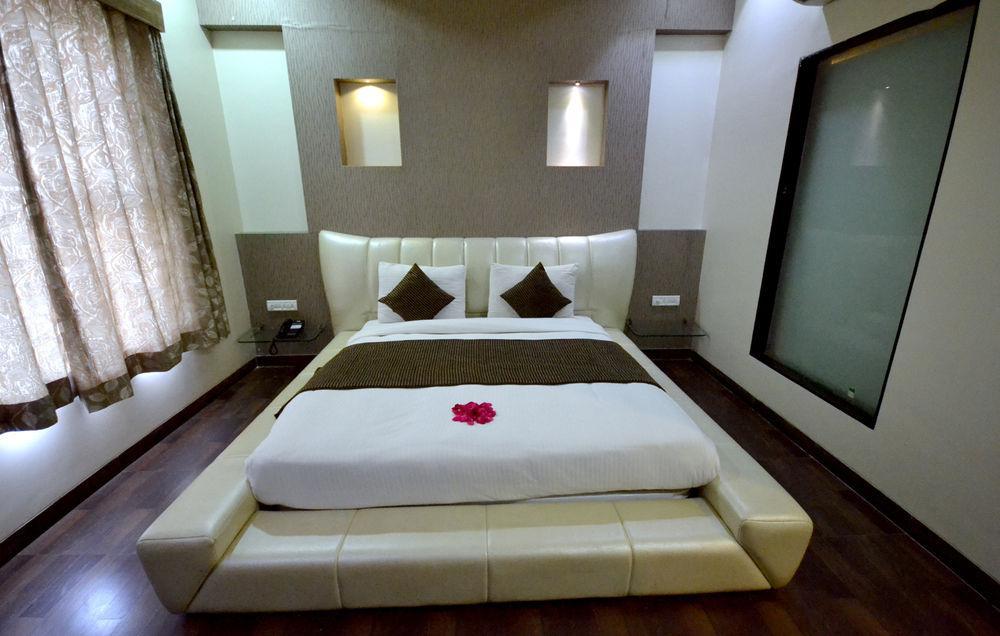 Hotel Sai Miracle Shirdi Εξωτερικό φωτογραφία