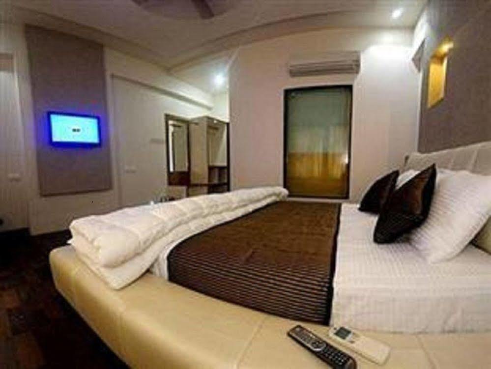 Hotel Sai Miracle Shirdi Εξωτερικό φωτογραφία